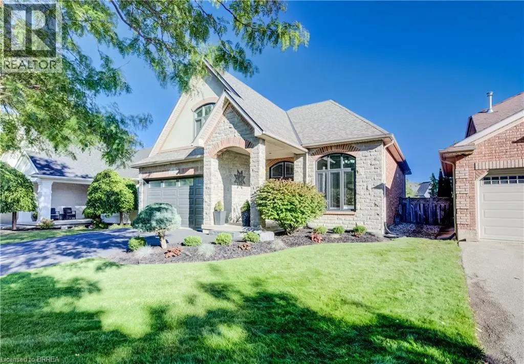 4 LAWREN S HARRIS Drive