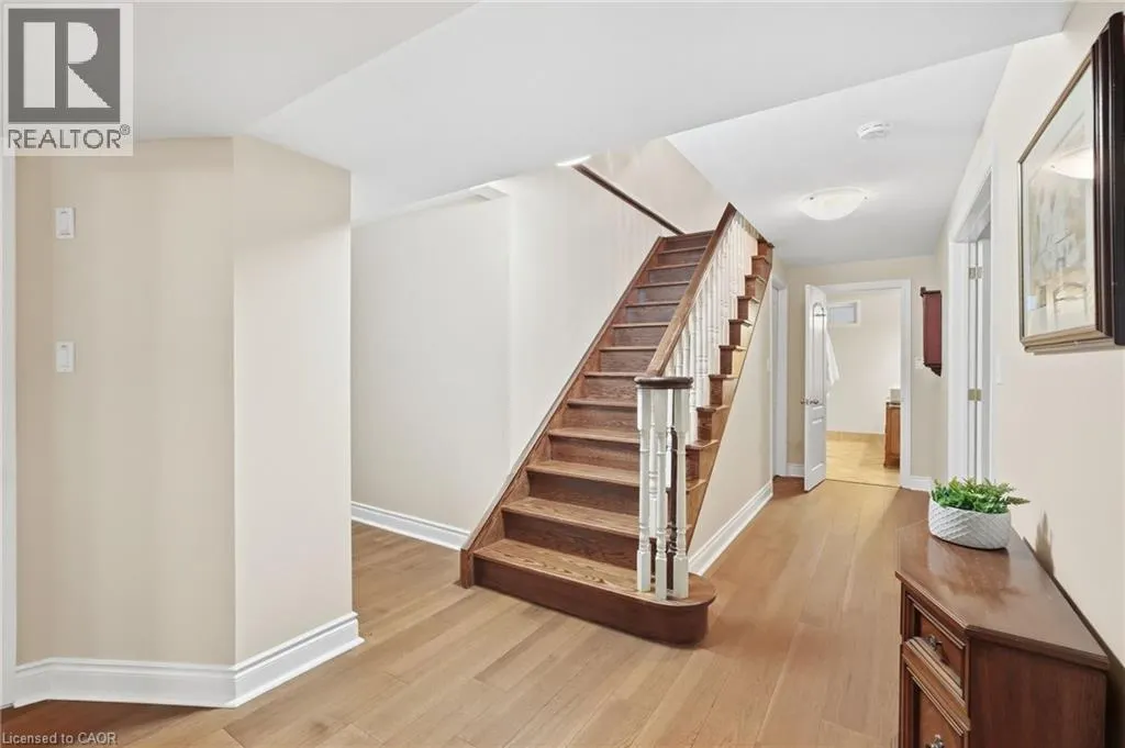4 SUMMIT Drive