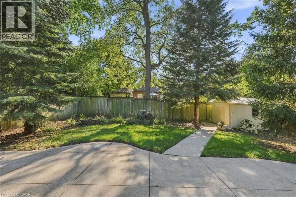 4 SUMMIT Drive