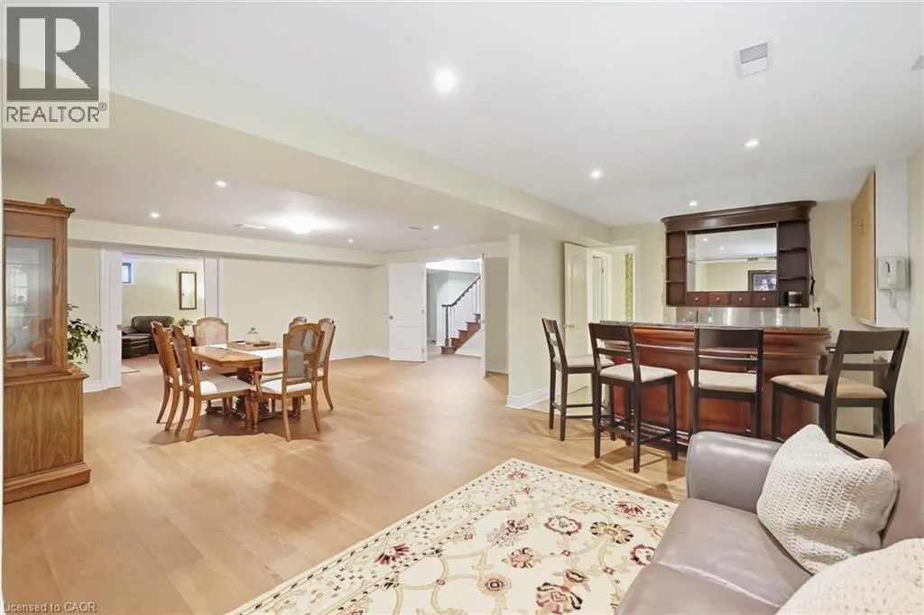 4 SUMMIT Drive