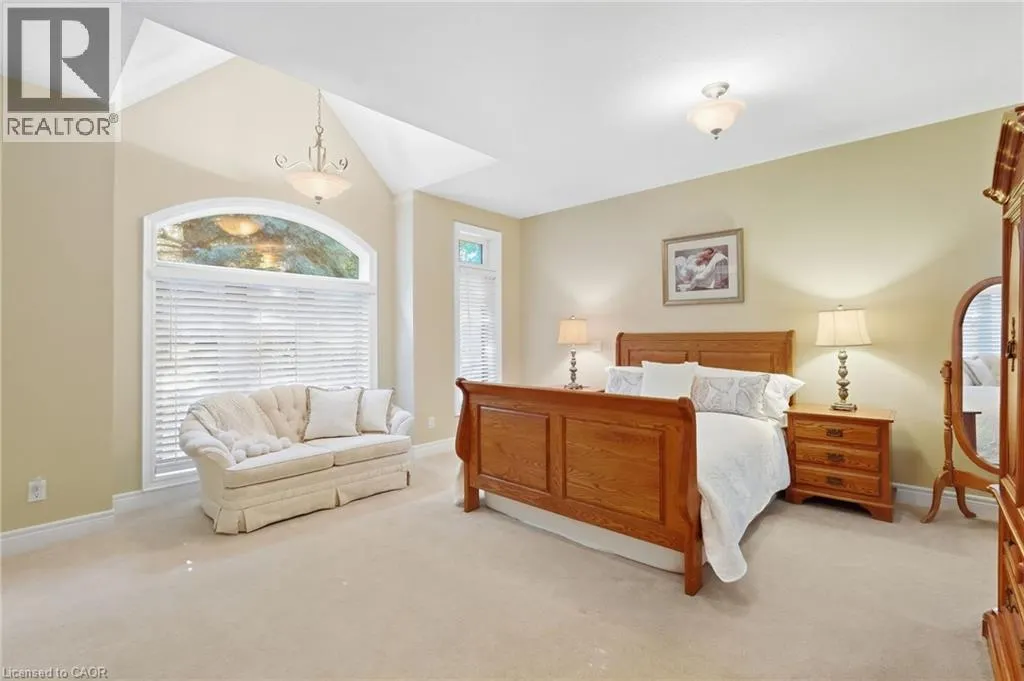 4 SUMMIT Drive