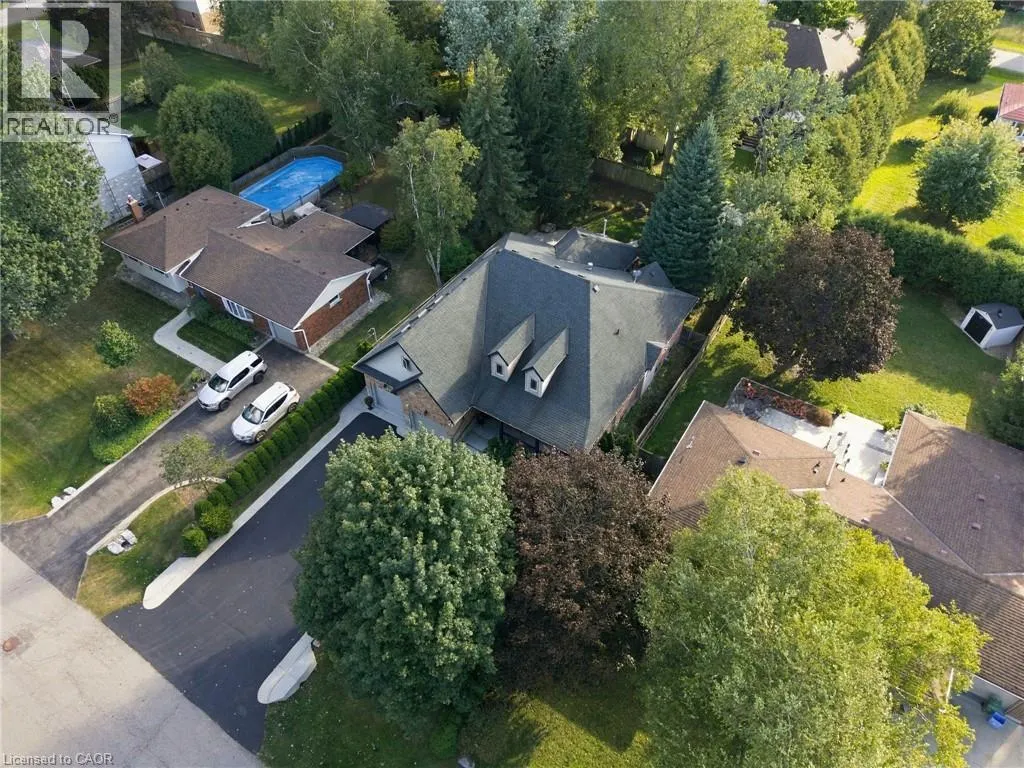 4 SUMMIT Drive