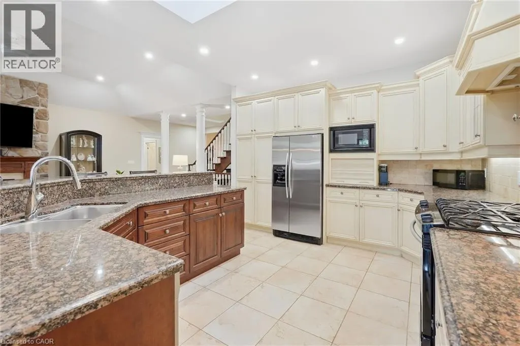 4 SUMMIT Drive