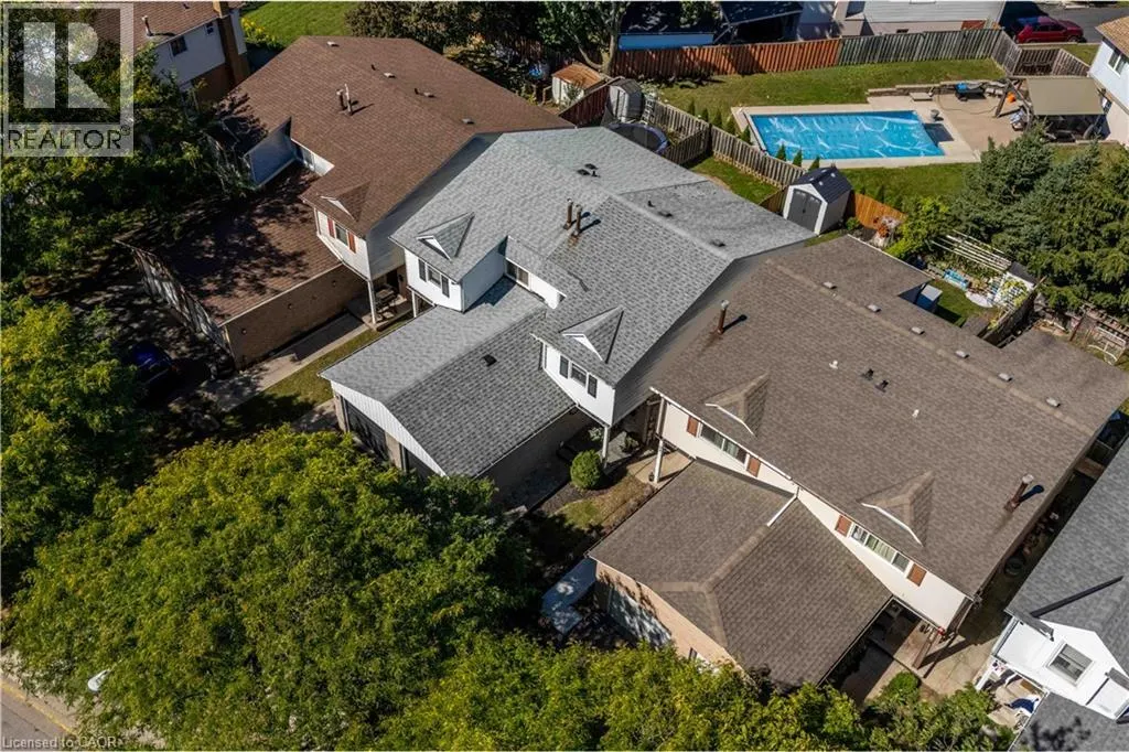 98 MEMORIAL Avenue
