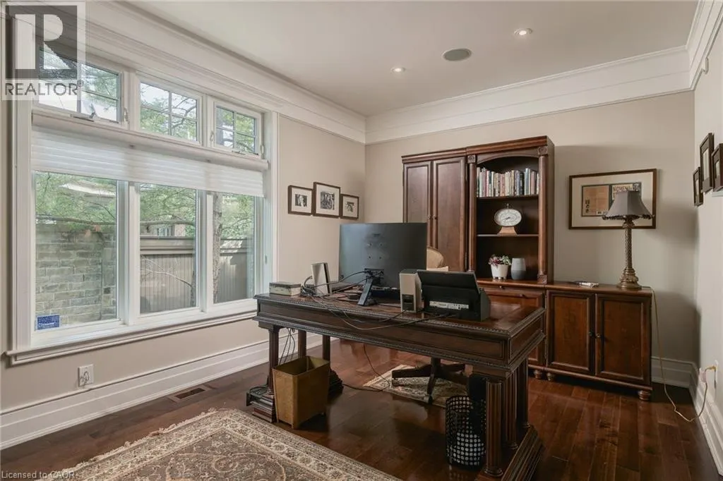 1074 LAVENDER Lane