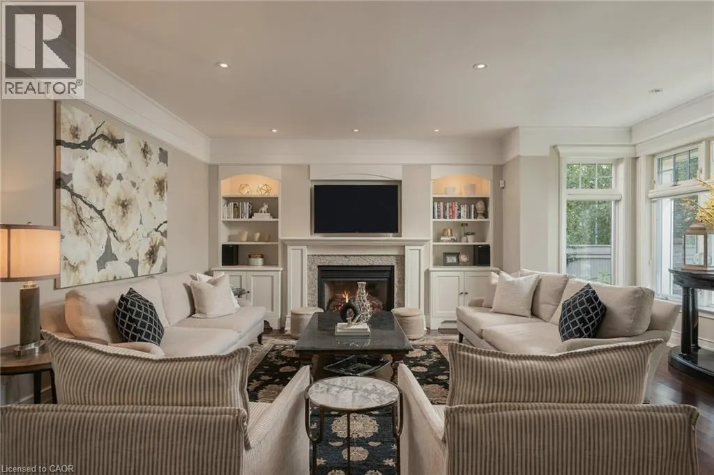 1074 LAVENDER Lane