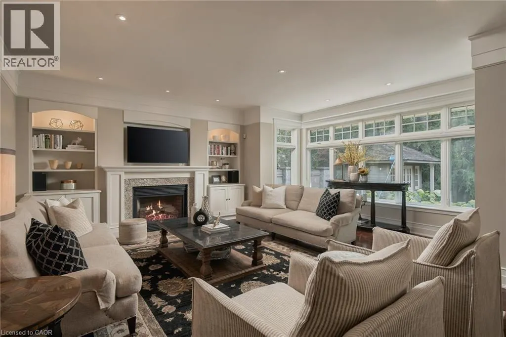 1074 LAVENDER Lane