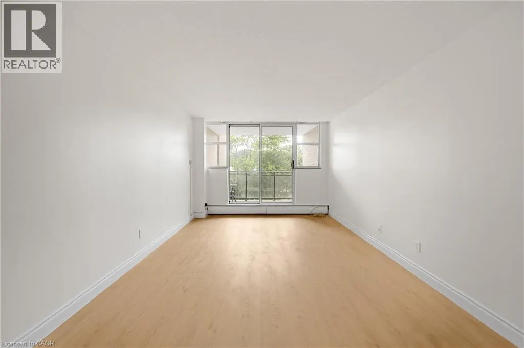 975 WARWICK Court Unit# 310 #310
