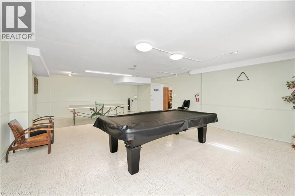975 WARWICK Court Unit# 310 #310