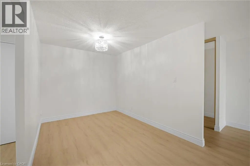 975 WARWICK Court Unit# 310 #310