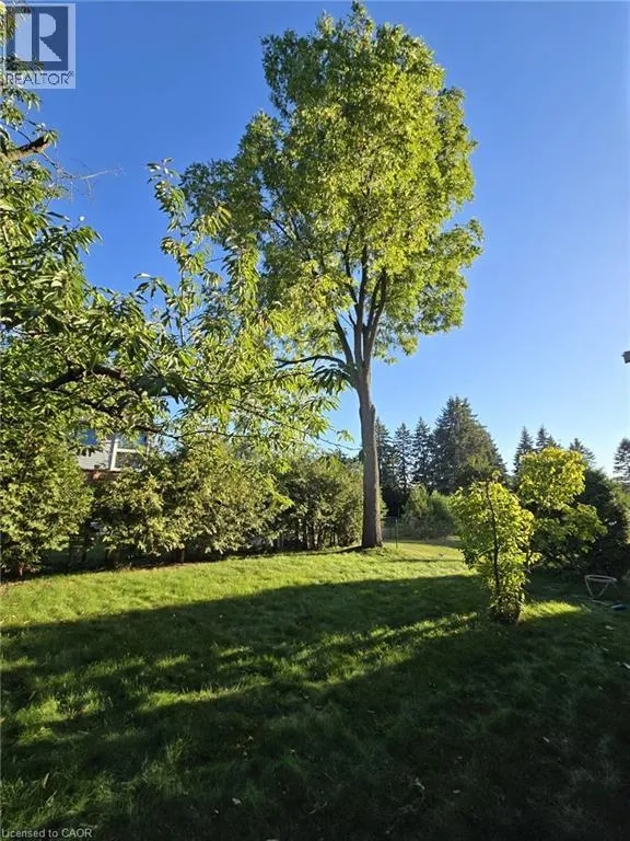 410 LAKEVIEW Drive