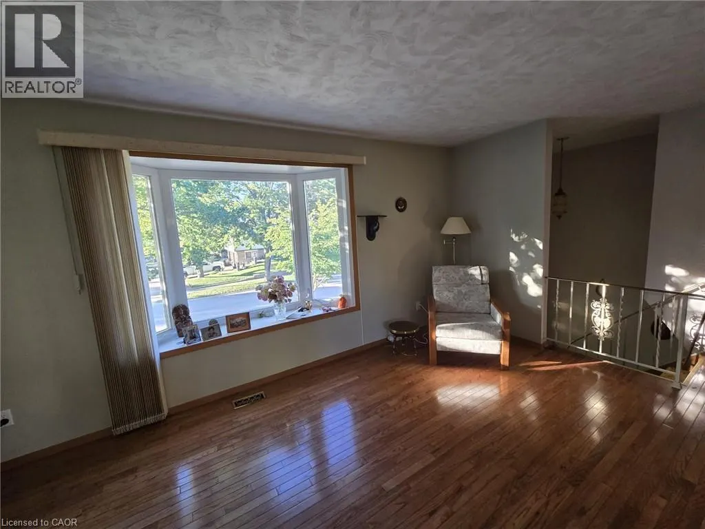 410 LAKEVIEW Drive