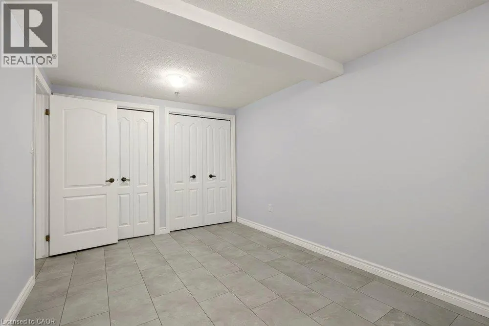 175 FIDDLERS GREEN Drive Unit# 19 #19