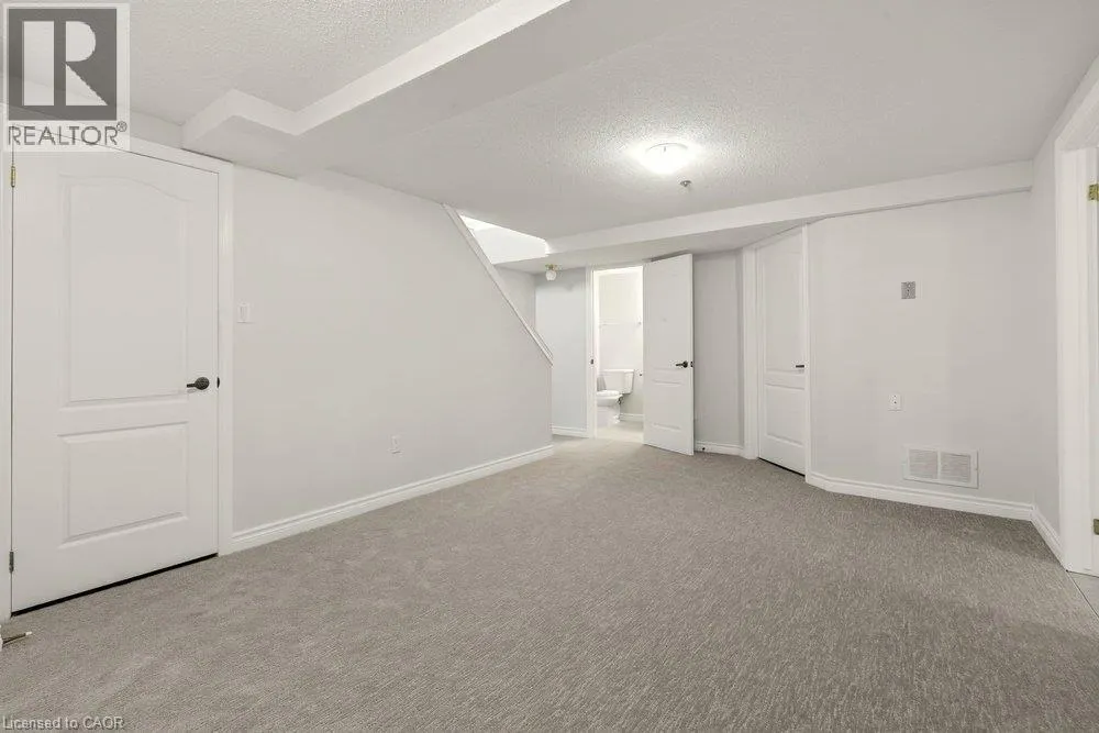175 FIDDLERS GREEN Drive Unit# 19 #19