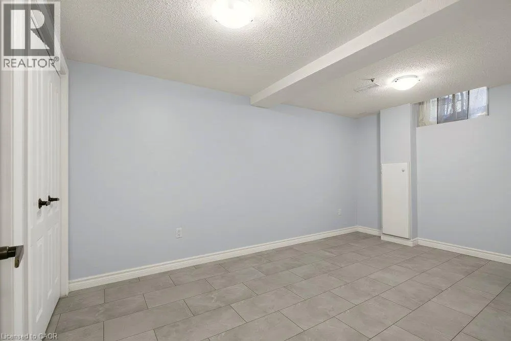 175 FIDDLERS GREEN Drive Unit# 19 #19