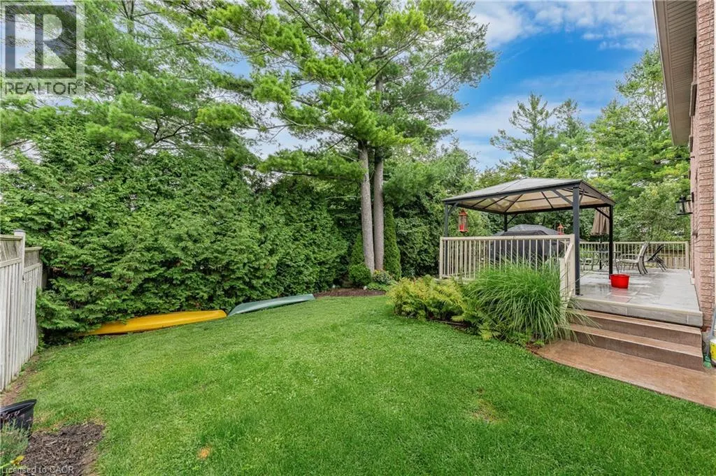 52 ARCHWOOD Crescent