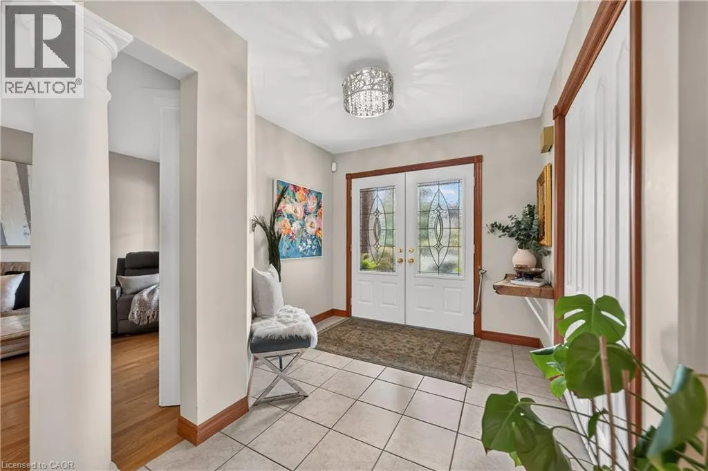 52 ARCHWOOD Crescent