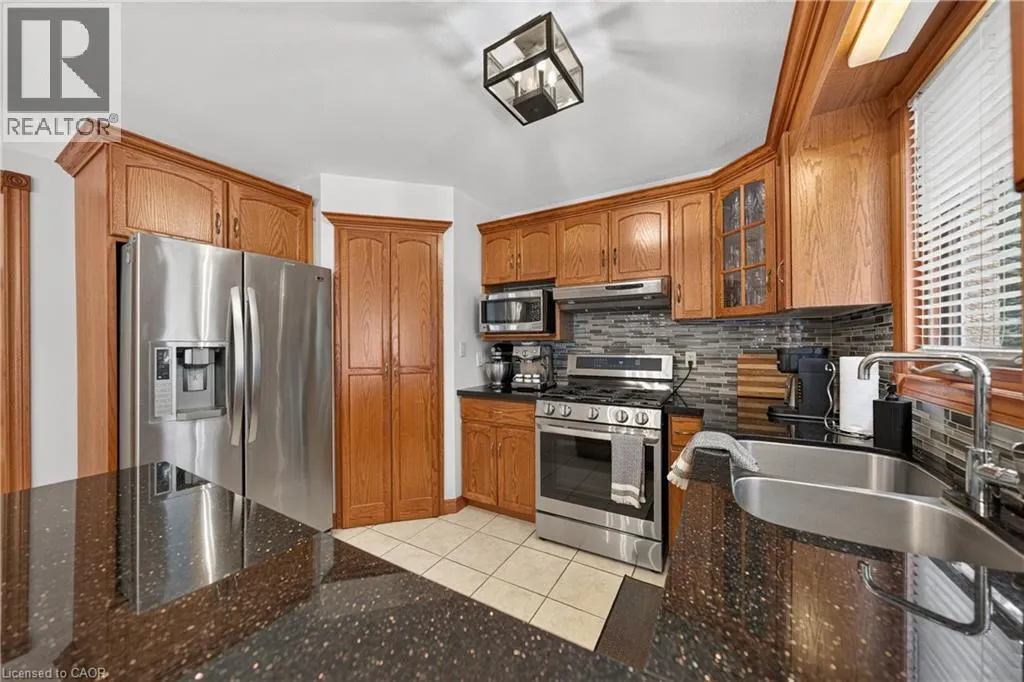 52 ARCHWOOD Crescent