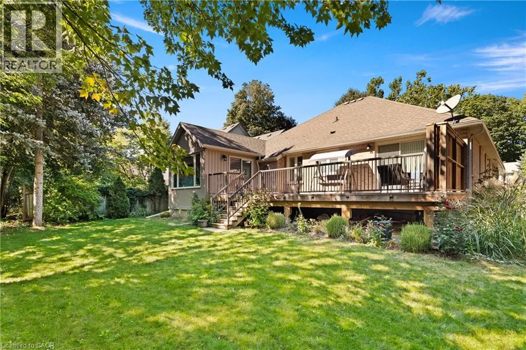 648 BAYHAMPTON Crescent