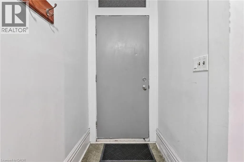 199 N LOCKE Street N