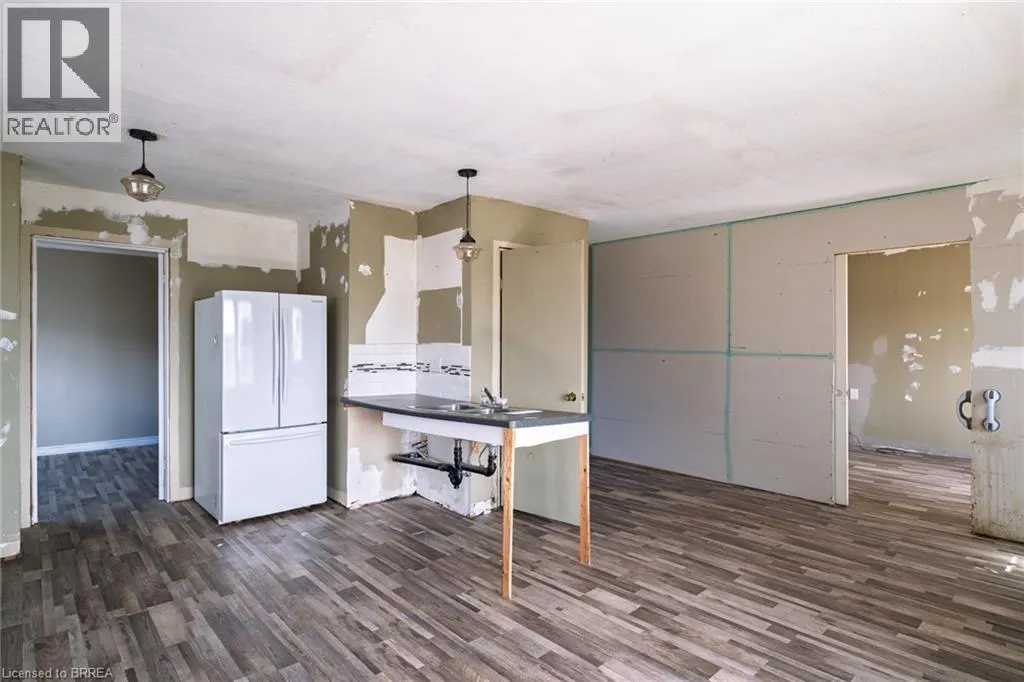 1459 LAKESHORE Road