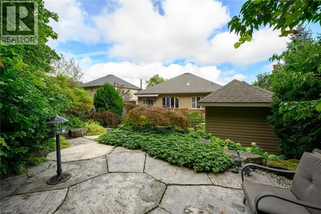 18 HEATHCOTE Court