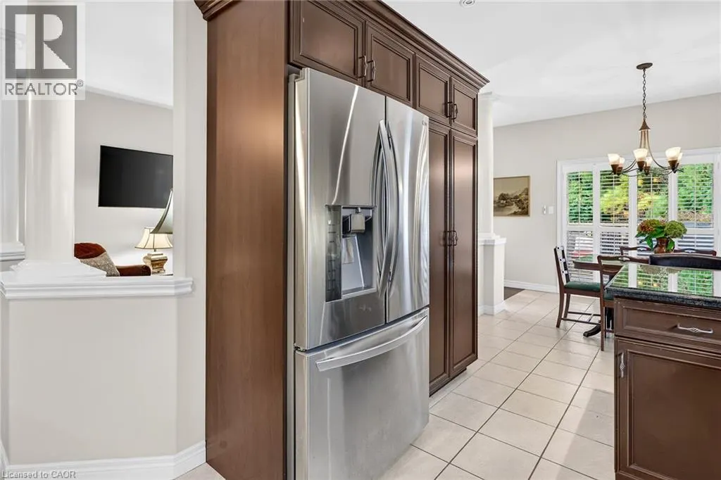 18 HEATHCOTE Court