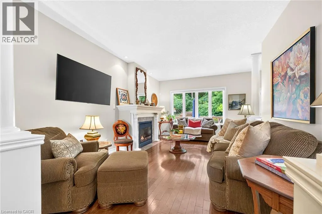 18 HEATHCOTE Court