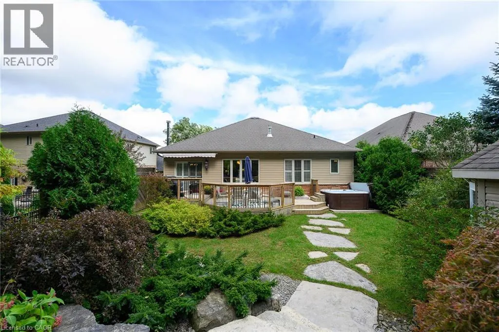 18 HEATHCOTE Court