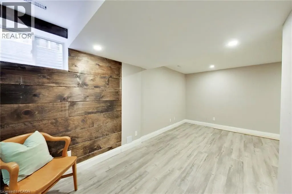 38 UDELL Way