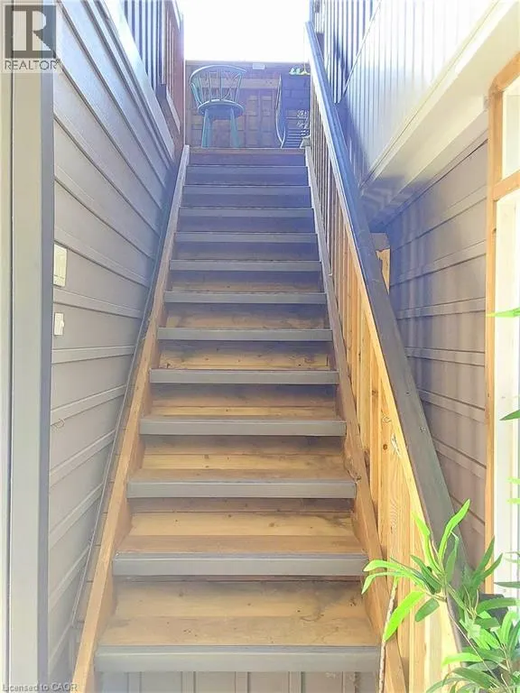 16 FOREST HILL Road