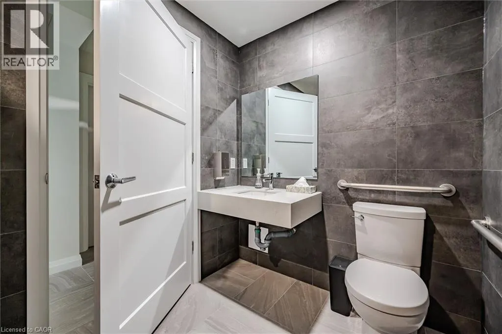93 ARTHUR Street S Unit# 618 #618