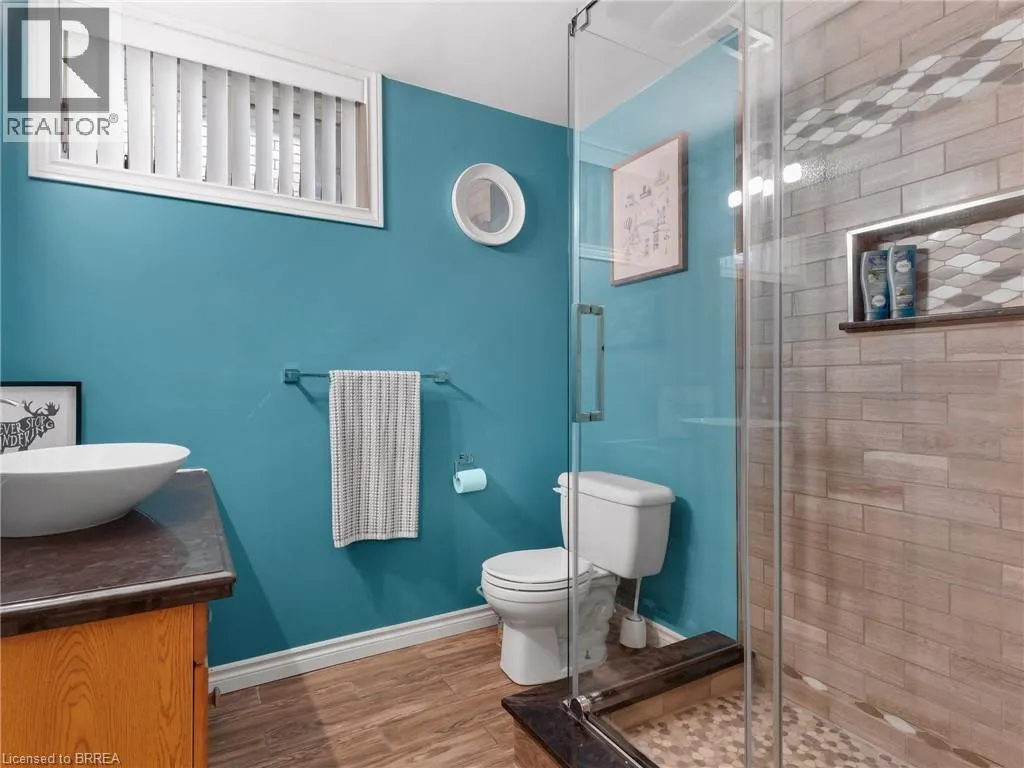 42 EMIDIO Crescent