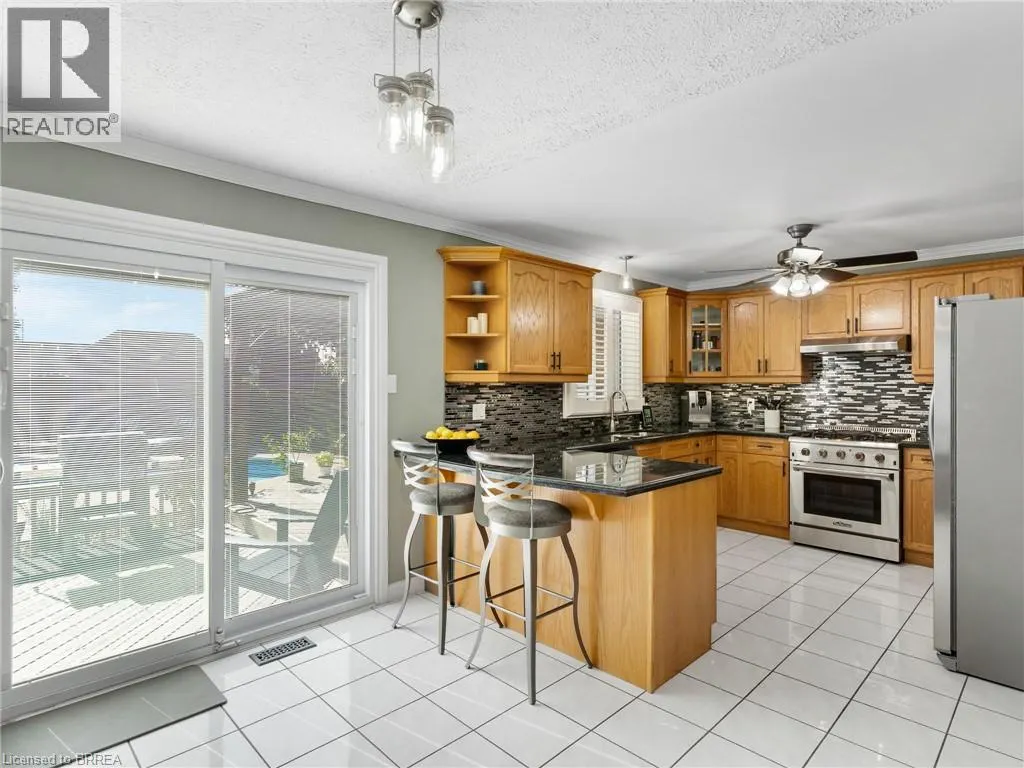 42 EMIDIO Crescent