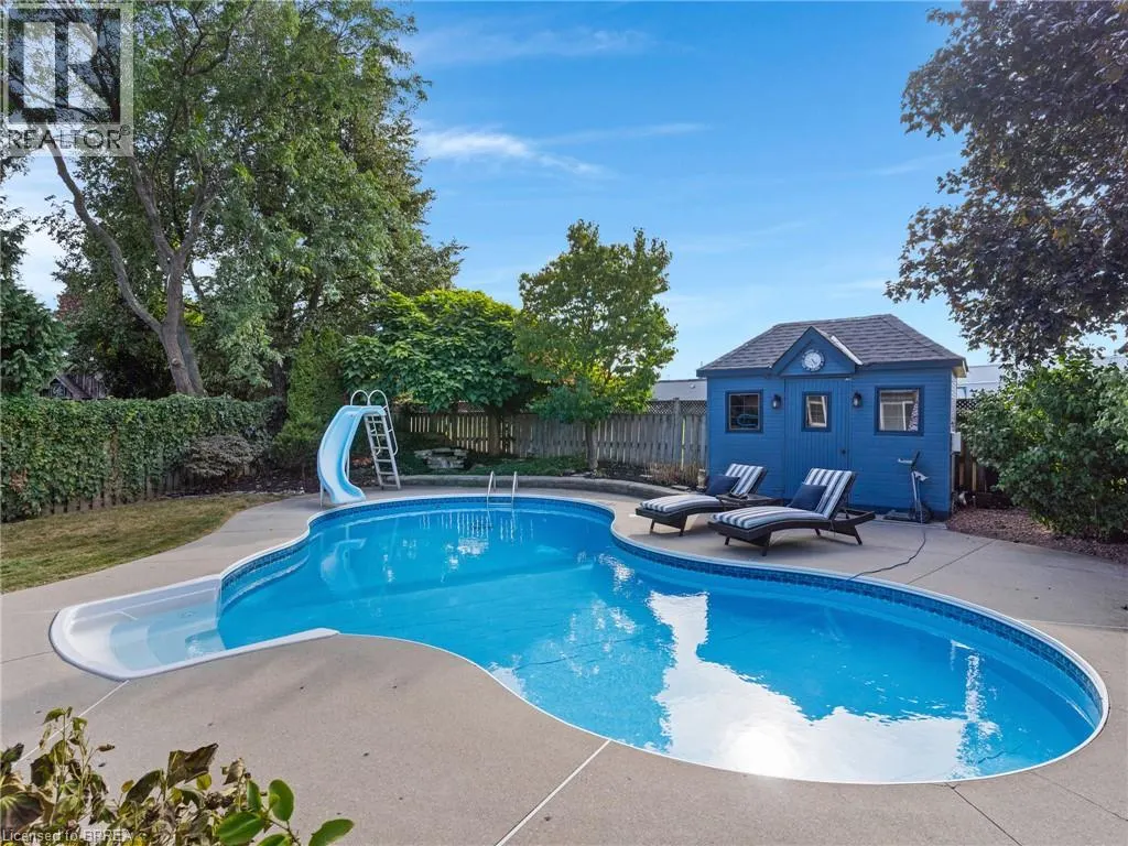 42 EMIDIO Crescent