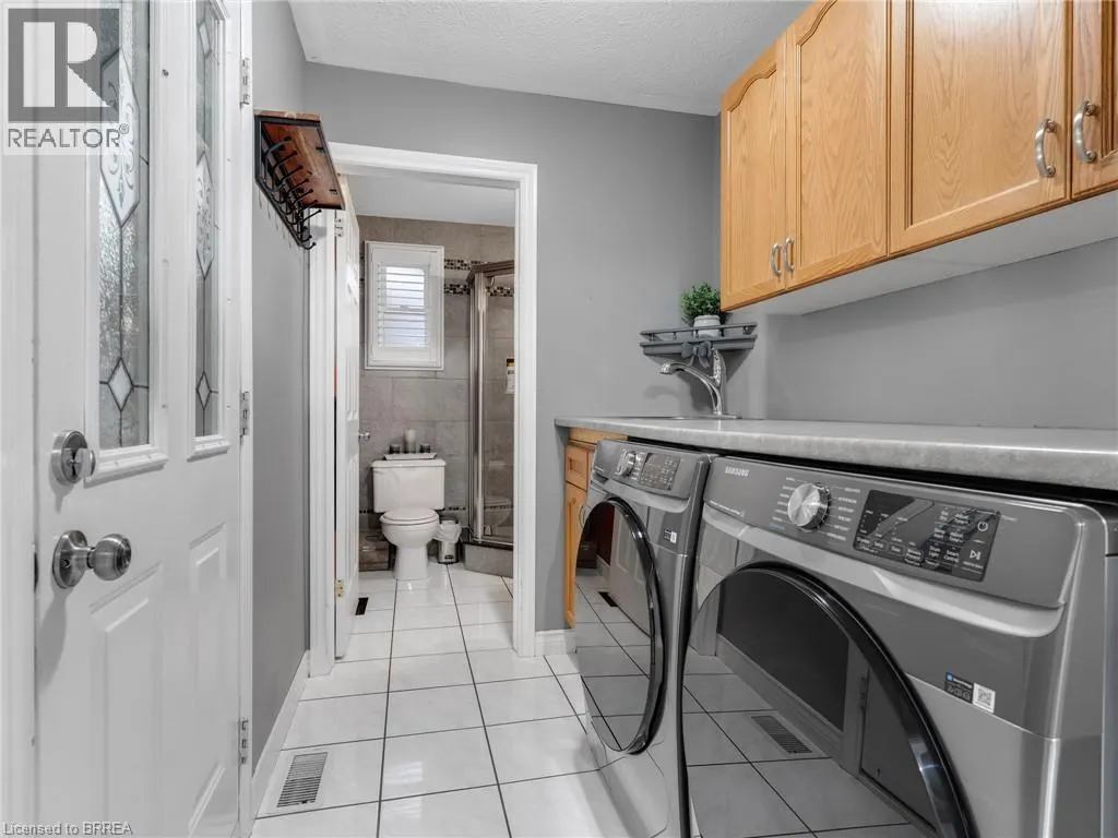 42 EMIDIO Crescent