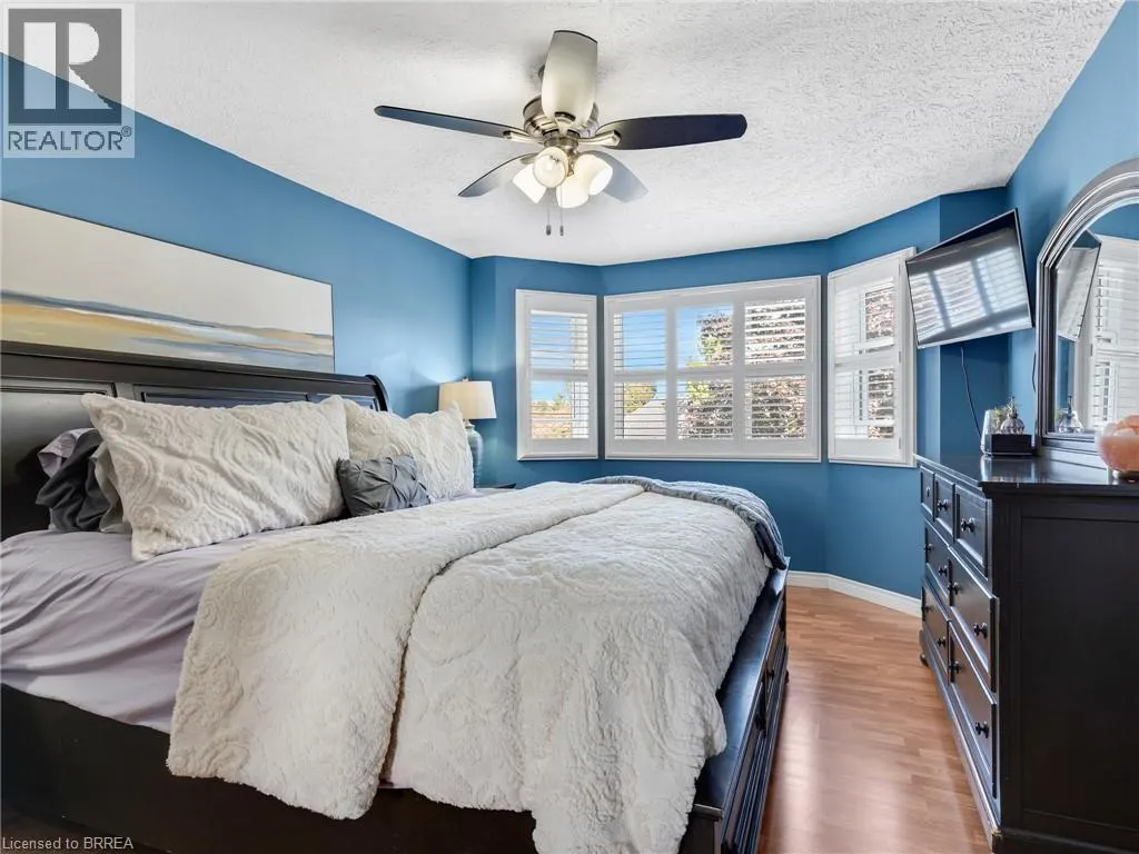 42 EMIDIO Crescent