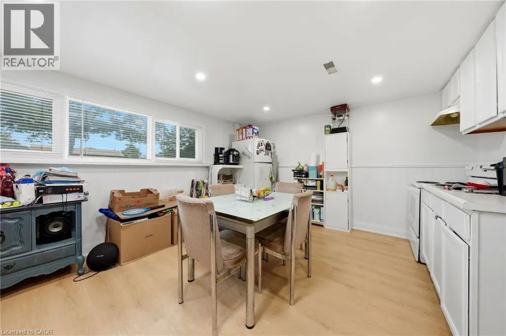 3 MANLEY Crescent