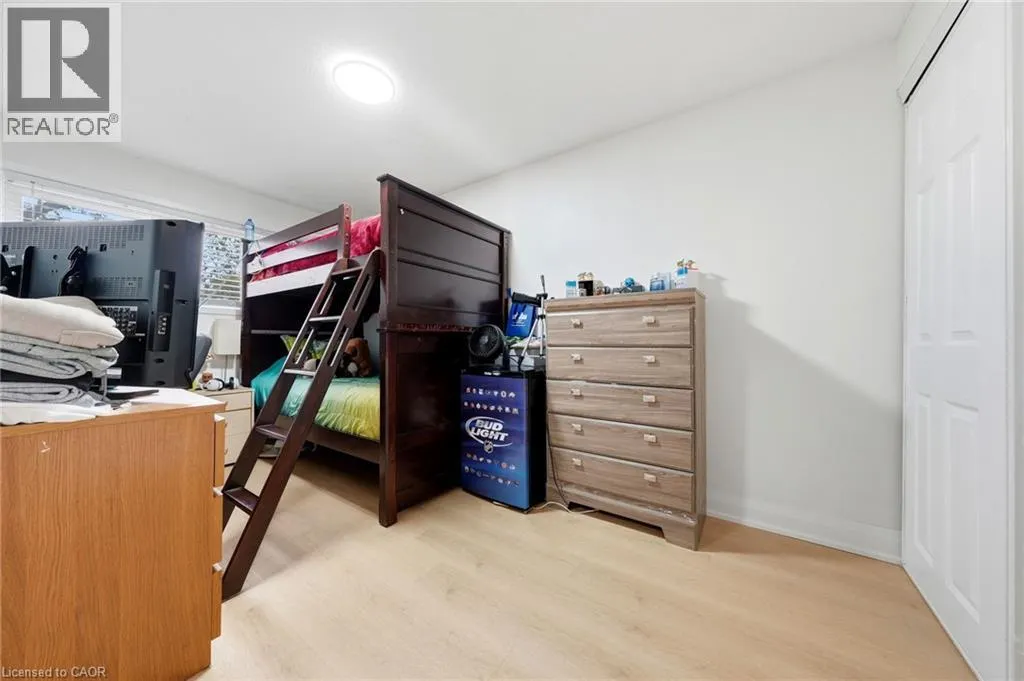 3 MANLEY Crescent
