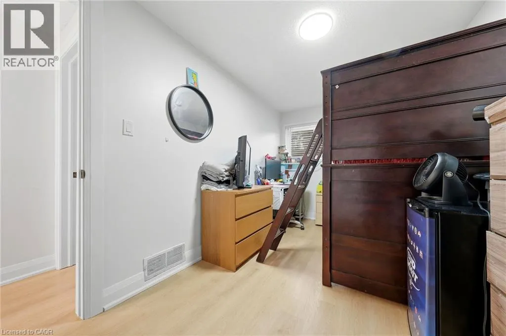3 MANLEY Crescent