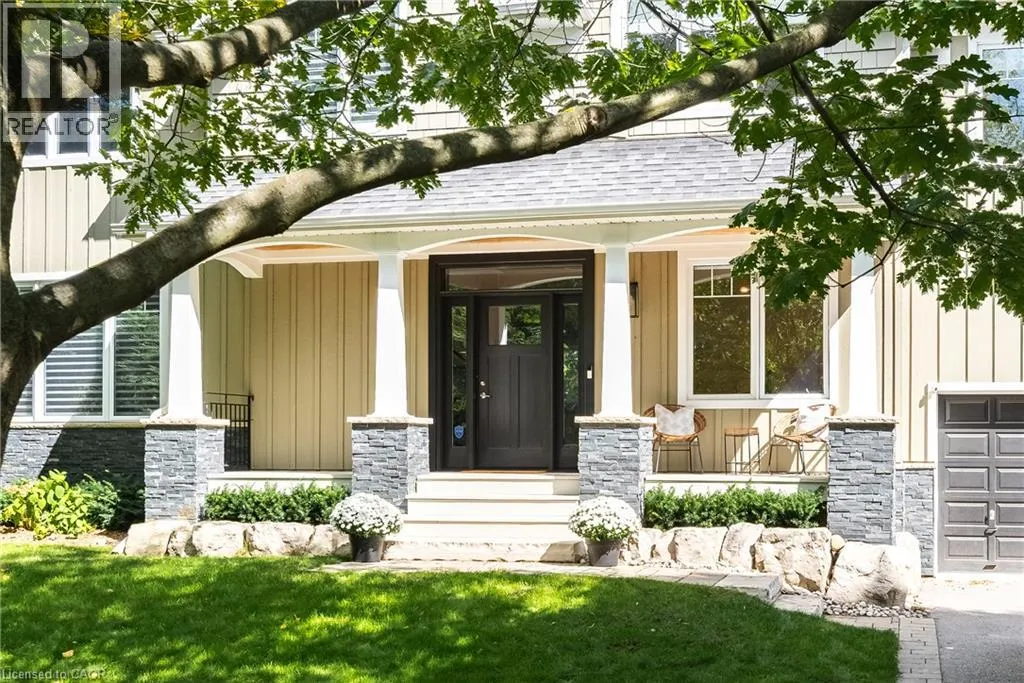 407 MAPLE GROVE Drive
