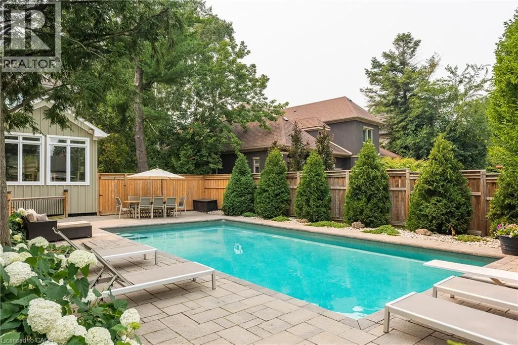 407 MAPLE GROVE Drive