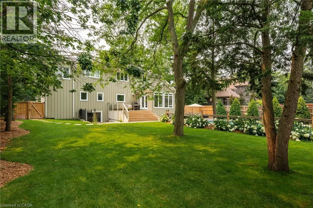 407 MAPLE GROVE Drive