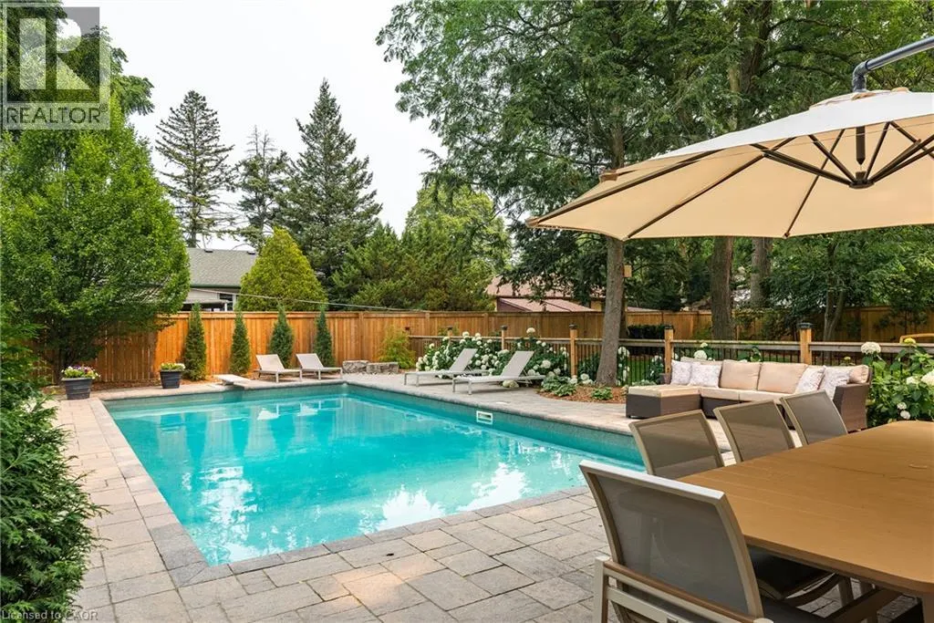 407 MAPLE GROVE Drive