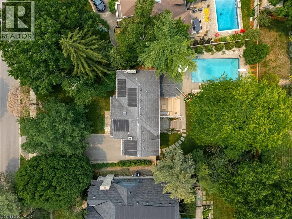 407 MAPLE GROVE Drive