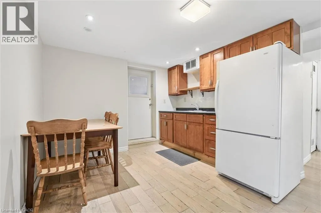 79 DUMBARTON Street