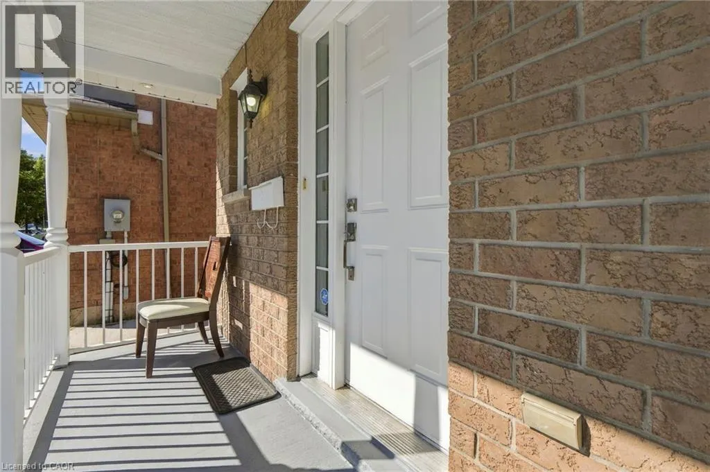 31 PEACHWOOD Crescent