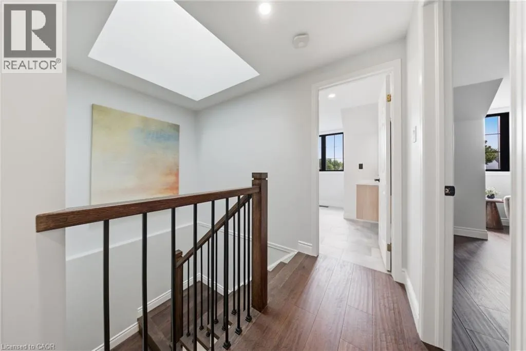 19 BOULDER Crescent