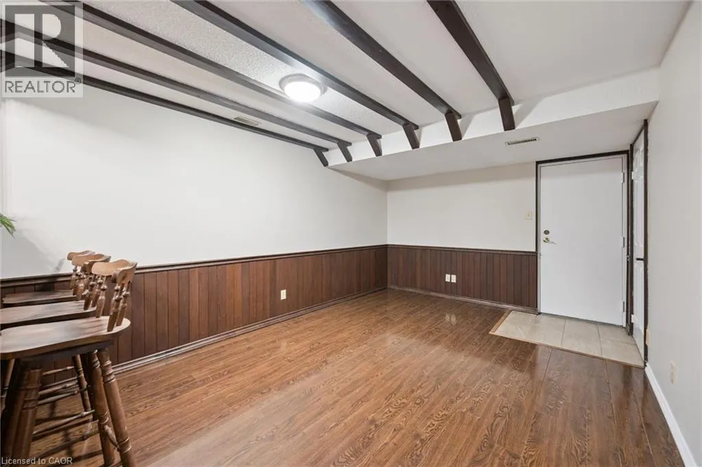 477 BEECHWOOD Drive Unit# 1 #1