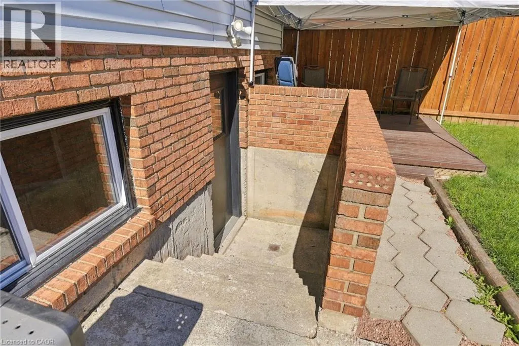 34 GRANTHAM Avenue S